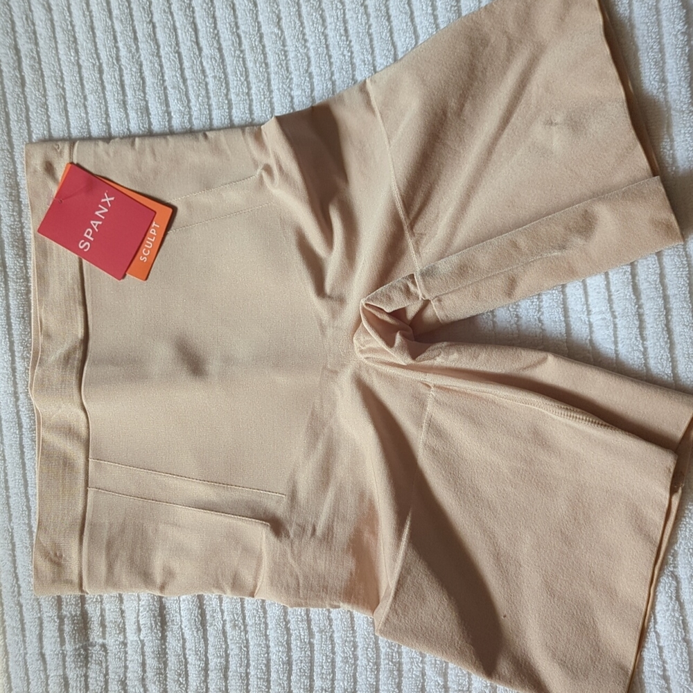 NWT Spanx Size Medium